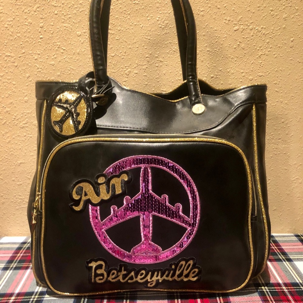 Air Betseyville Bag